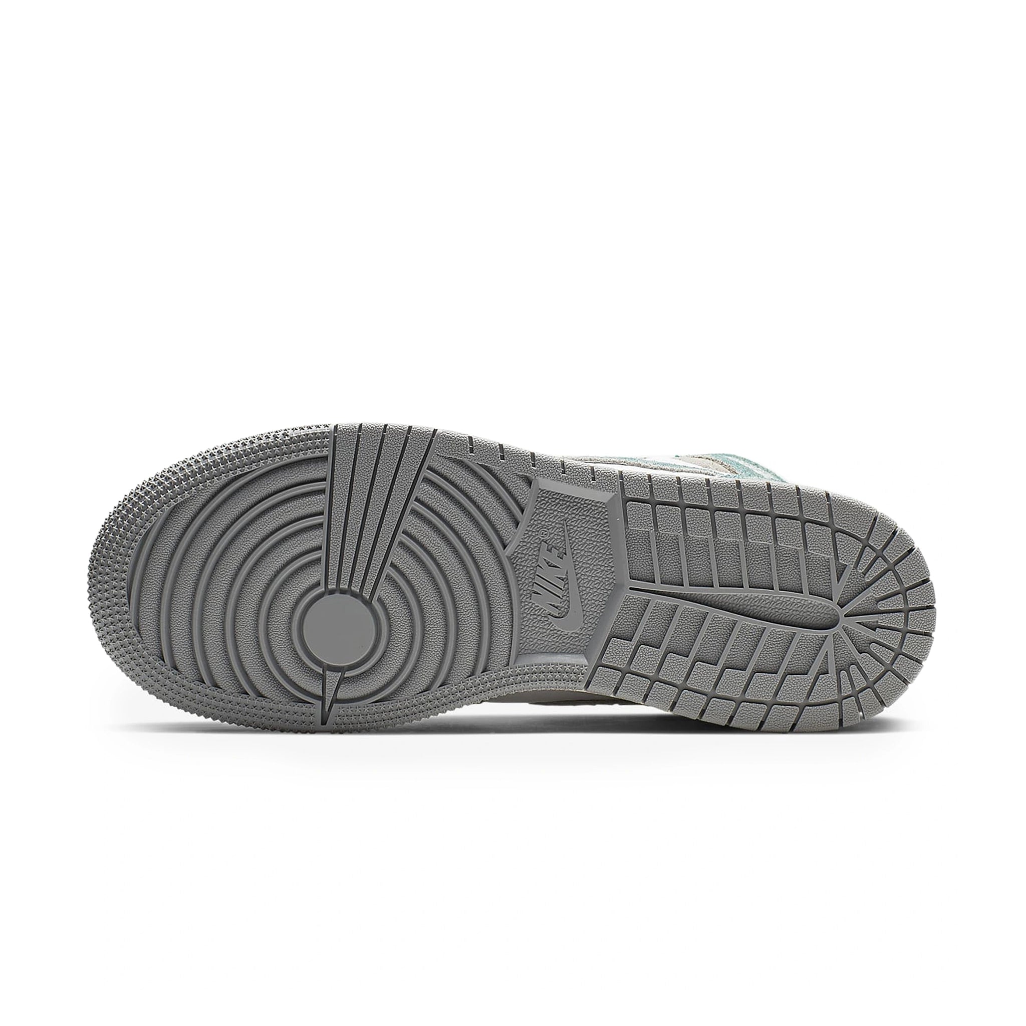 Sole view of Air Jordan 1 Retro High OG Turbo Green (GS) 575441-311